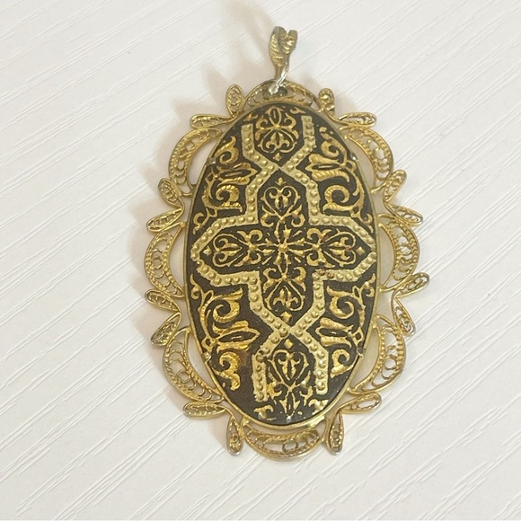 Vintage Jewelry - Vintage Damascene Filigree Frame Pendant